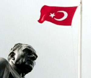 رویاهای ترکیه رنگ می بازد