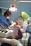 بررسی مهارتهای ارتباطی دستیاران تخصصی دندانپزشکی و تاثیر آن بر رضایتمندی بیماران در دانشگاه علوم پزشکی مشهد (۱۳۸۳)