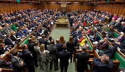 پارلمان انگلیس را به آشوب کشیده شد ؛ دعوا بر سر طرح حمایت از آتش‌بس غزه