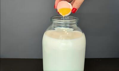 طرز تهیه یک کیلوگرم پنیر با ۲ لیتر شیر بدون نیاز سرکه (فیلم)