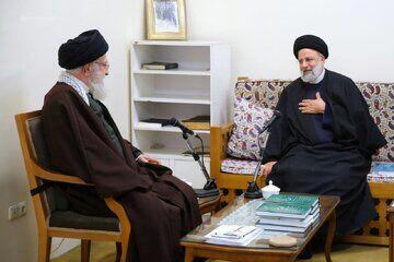 جمله خاص رهبر  معظم انقلاب اسلامی درباره شهید رئیسی +عکس دستخط