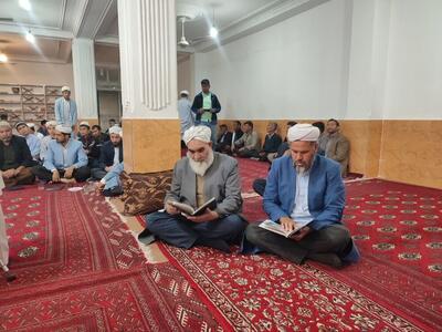 برپایی مراسم قرآن خوانی برای شهدای خدمت توسط جامعه اهل سنت خراسان شمالی