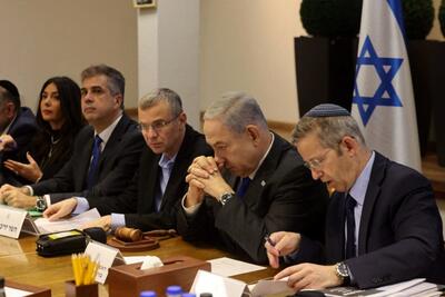 نشست وزیرای شورای جنگ اسرائیل با خانواده اسرا/ نتانیاهو خشمگین شد!