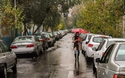 بارش پراکنده در ۴ استان/ رگبار باران و باد شدید در تهران