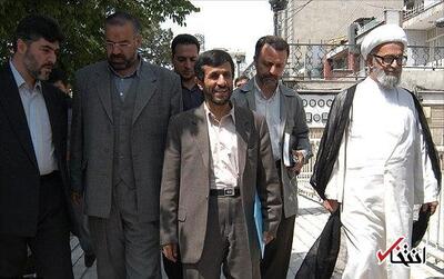 عکس/ ۱۳۸۴؛ احمدی نژاد در مسیر ثبت نام