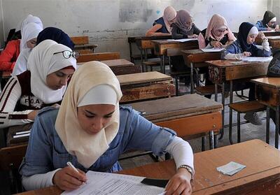 مشقت ۱۰ هزار دانش آموز سوری برای اخذ مدرک معتبر