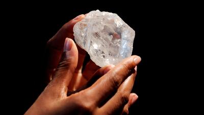 عجیب ترین معدن الماس جهان که سبب سقوط هر هواپیمایی می شود+ فیلم