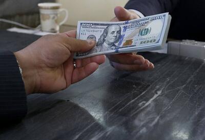 فارس: دلار آزاد ۵۸٫۵۰۰ و دلار مبادله‌ای ۴۹٫۰۲۹ تومان - عصر خبر