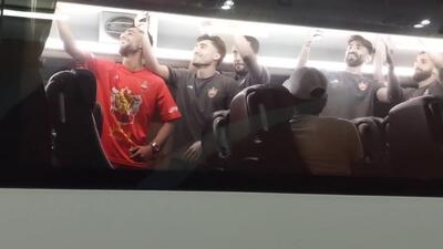 اختصاصی/ شادی بیرانوند و بازیکنان پرسپولیس در اتوبوس پس از قهرمانی در لیگ برتر