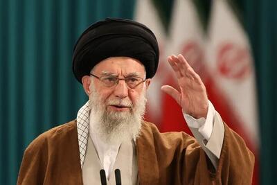 (ویدئو) ورود رهبر انقلاب به حرم امام خمینی برای سخنرانی