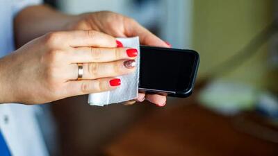 آیا باید تلفن همراه را تمیز کرد؟