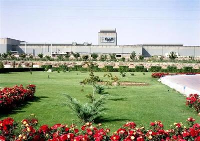 محمدجواد براتی، مدیر روابط عمومی فولاد مبارکه، در حاشیه برگزاری ویژه برنامه در مسیر قله‌ها در ورزشگاه نقش جهان