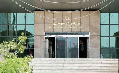 10 سال است که تاوان ادغام حوزه‌‌های حمل‌ونقل و مسکن را می‌دهیم