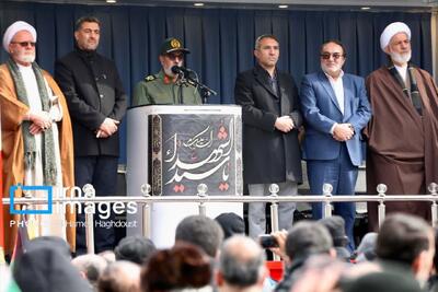 فرمانده سپاه عاشورا: مذاکره و توافق با آمریکا به ضرر انقلاب است