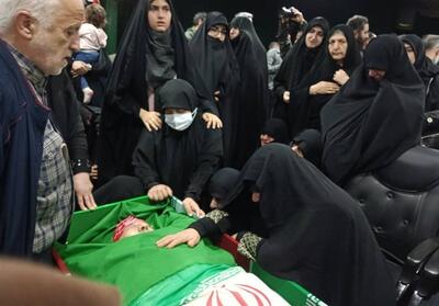 برگزاری مراسم وداع با پیکر شهیدان علی رازینی و محمد مقیسه - تسنیم