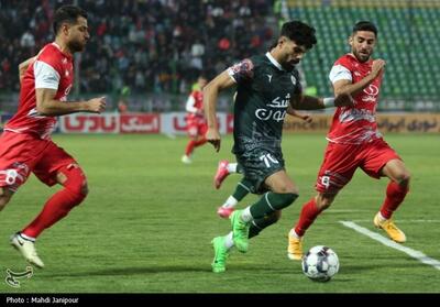 دیدار تیم‌های ذوب‌آهن اصفهان و پرسپولیس تهران- عکس صفحه استان تسنیم | Tasnim