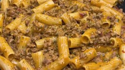 (ویدئو) طرز تهیه دو پاستای خوشمزه توسط آشپز معروف ایتالیایی