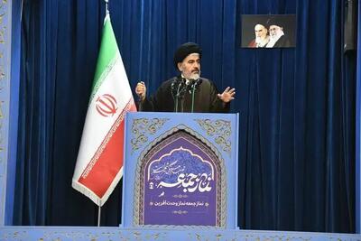 امام جمعه ارومیه : انقلاب بزرگترین نعمت برای مردم است شاکر نباشیم خداوند ما را ذلیل خواهد کرد