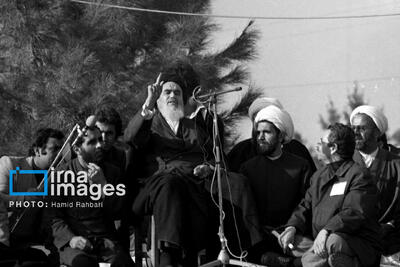 تصاویری از روزهای انقلاب - ۱۲ بهمن ۱۳۵۷