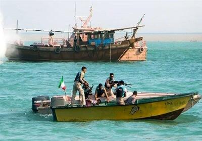 صدور دستور قضایی برای تخلیه کشتی مظنون به قاچاق  سوخت در بندرعباس