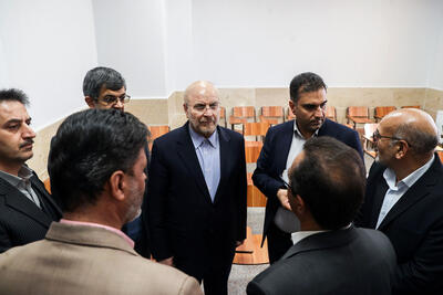 افتتاح دو مجموعه آموزشی در میبد و اردکان با حضور قالیباف