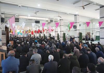 حرکت امام(ره) در انقلاب دنیا را بیدار کرد - تسنیم
