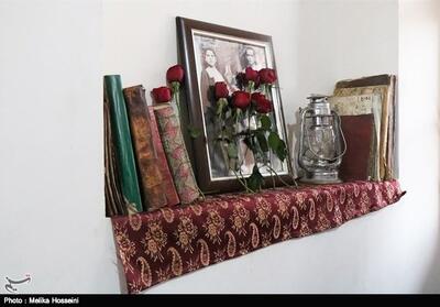 بیت تاریخی و زادگاه امام(ره) در خمین گلباران شد+تصویر - تسنیم