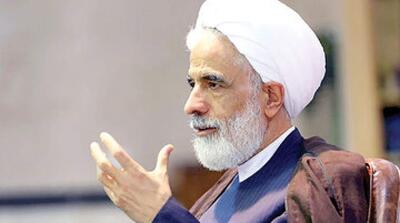 معاون پزشکیان به مجری تلویزیون: اسم آقای ظریف قاچاق نشده، نامش را ببرید - مردم سالاری آنلاین