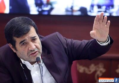 نواختن زنگ انقلاب از سوی وزیر ورزش - پارس فوتبال