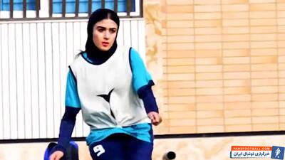تمرین تیم فوتبال زنان گل‌گهر در کمپ تمرینی گهرپارک - پارس فوتبال