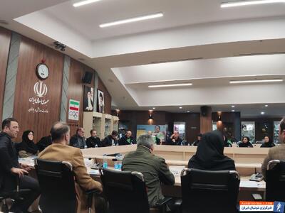 واکنش خسروی‌وفا به انتقادات ملی‌پوش اسکی - پارس فوتبال