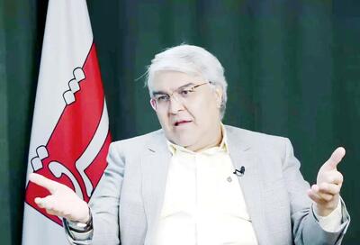 خودروسازان گرفتار   در چنبره منافع سیاسیون