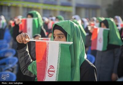 آیین نواختن زنگ انقلاب در کرمانشاه و شیراز- عکس خبری تسنیم | Tasnim