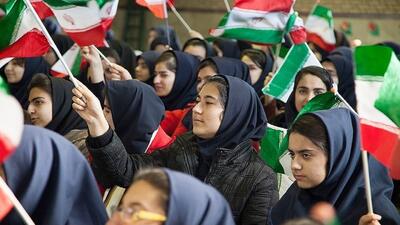 برگزاری جشن زنگ انقلاب در ۲ هزار مدرسه در استان اردبیل