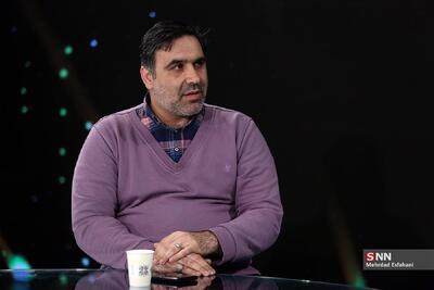 وثوق کیا: شاهد یک ساعت شوخی رکیک جنسی در آنتیک بودیم  / یکساعت می گذرد و  بعد فیلم شروع می شود + فیلم