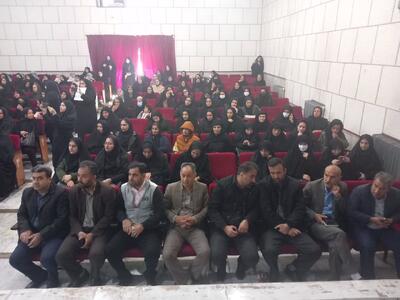 فرماندار قصرشیرین: زنان نقش برجسته ای در پیشبرد اهداف انقلاب اسلامی دارند