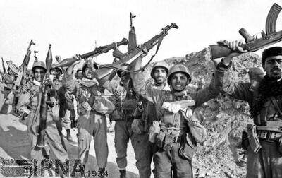 تدوین جلد دوم دانشنامه دفاع مقدس خراسان‌رضوی در مرحله پایانی است +فیلم