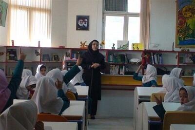 دختران دانش‌آموز اصفهانی، مهارت‌های «خودمراقبتی» را فرا می‌گیرند