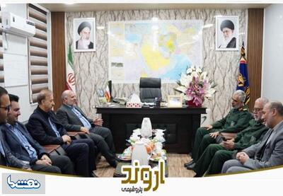 دیدار مدیرعامل پتروشیمی اروند با فرماندهان منطقه سوم دریایی و ناحیه مقاومت بسیج | نفت ما