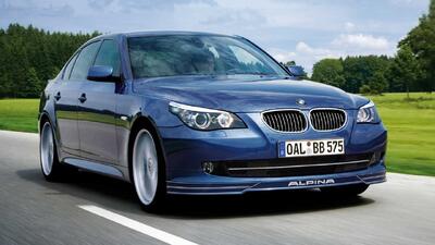 یادی از آلپینا B5 ساخت 2005؛ سدان اسپرت جذاب با پیشرانه V8 سوپرشارژ | مجله پدال