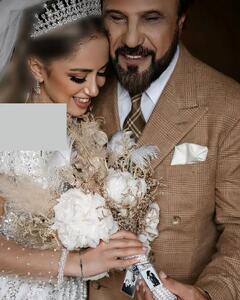قدم زنی عاشقانه بیژن مرتضوی و تازه عروسش نرگس فرخی + فیلم