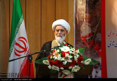 نماینده ولی‌فقیه در هلال‌احمر: جلب مشارکت‌های مردمی در خدمات حمایتی اهمیت دارد