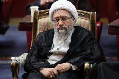 آملی لاریجانی: مجمع تشخیص بن بست شکن است/کار هیات عالی نظارت ریل گذاری برای نظام