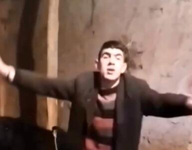 آواز شاد؛ پسر گاوچران تو طویله بین گاوها چه رقصی رفت حیوونا شوکه شدن که چرا همچین کرد