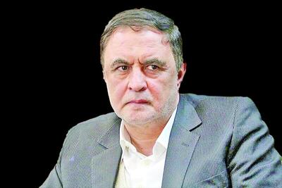 به انقلاب سیاسی بسنده کردیم