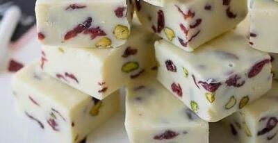 دیگه با چای قند نخور شکلات خوشمزه که در دهان آب میشه!