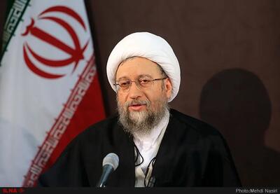 آیت‌الله آملی لاریجانی: می‌خواهند با ترساندن ملت ایران به اهدافشان برسند