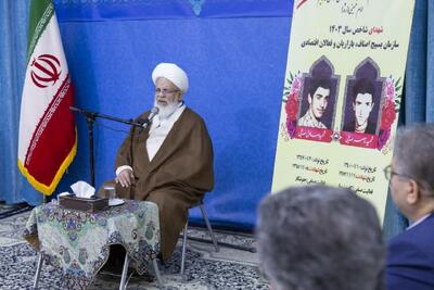 امام جمعه یزد: انقلاب ایران، حقیقت اسلام ناب را معرفی کرد