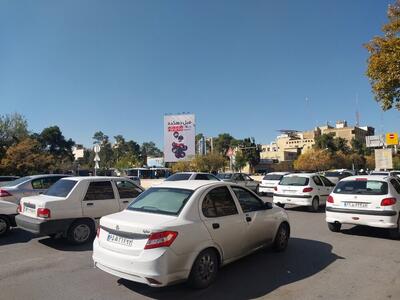 فعالیت ۵۰۰۰ مطب پزشک تنها در یک خیابان در شیراز