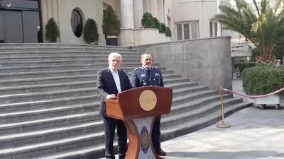 جمله خبرساز عارف: خیال ترامپ راحت باشد!